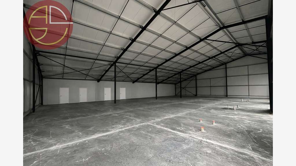 A loue entrepôt 150m² à Verfeil accès rapide A68