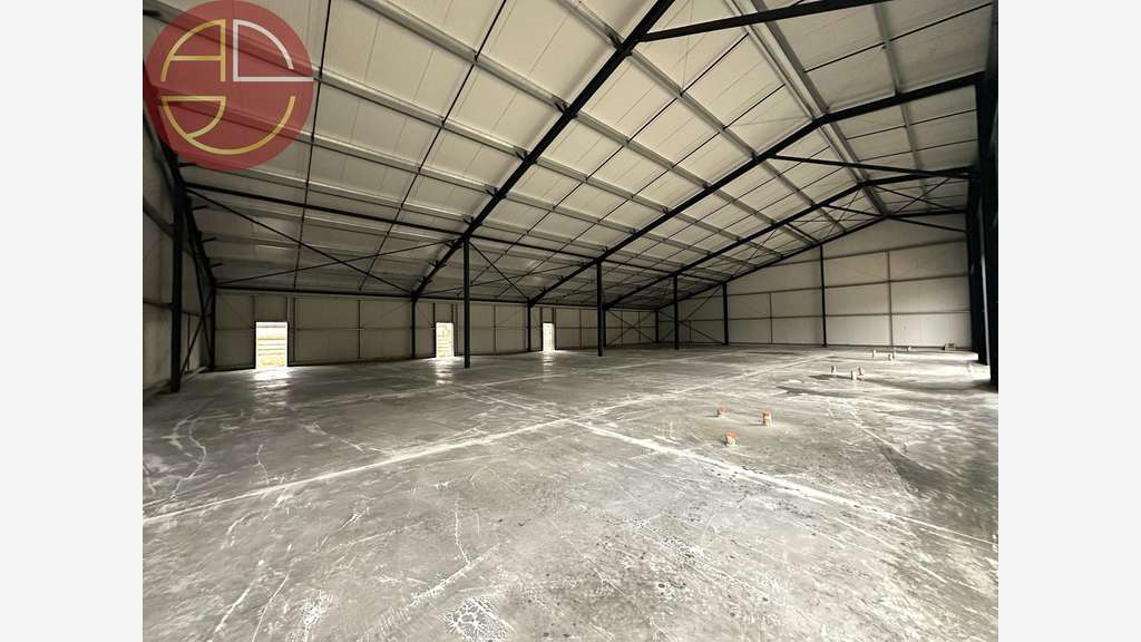 A loue entrepôt 150m² à Verfeil accès rapide A68