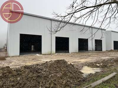 A loue entrepôt 150m² à Verfeil accès rapide A68