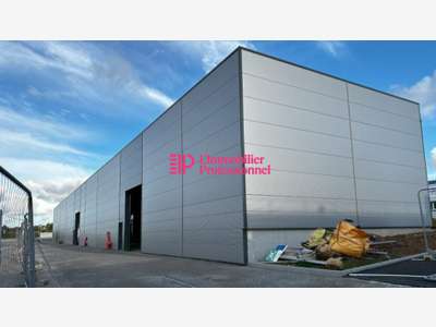 A louer entrepôt 960m² divisible Lanester Kerpont