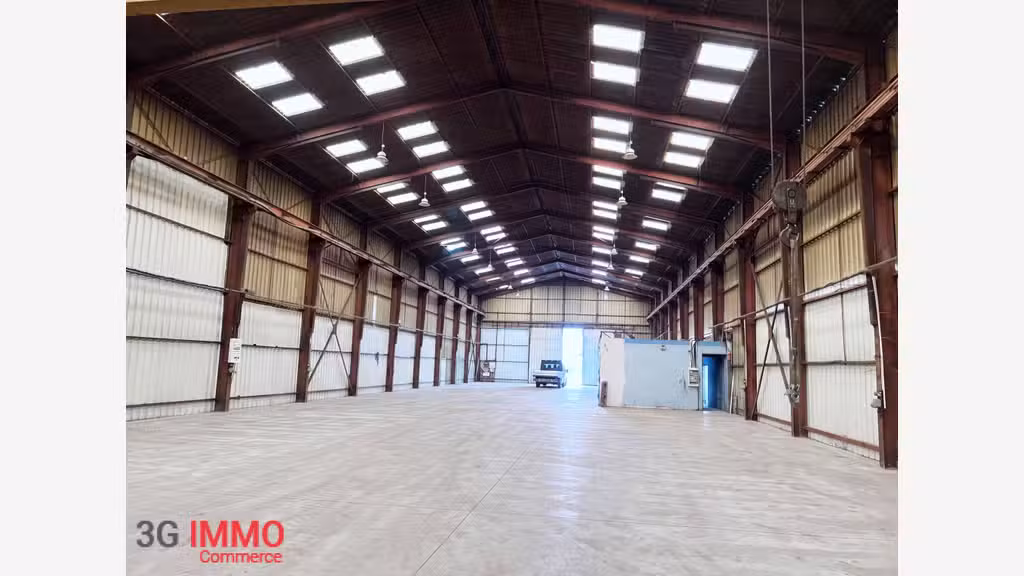 A louer entrepôt 1750m² à Gauchy Saint-Quentin Sud