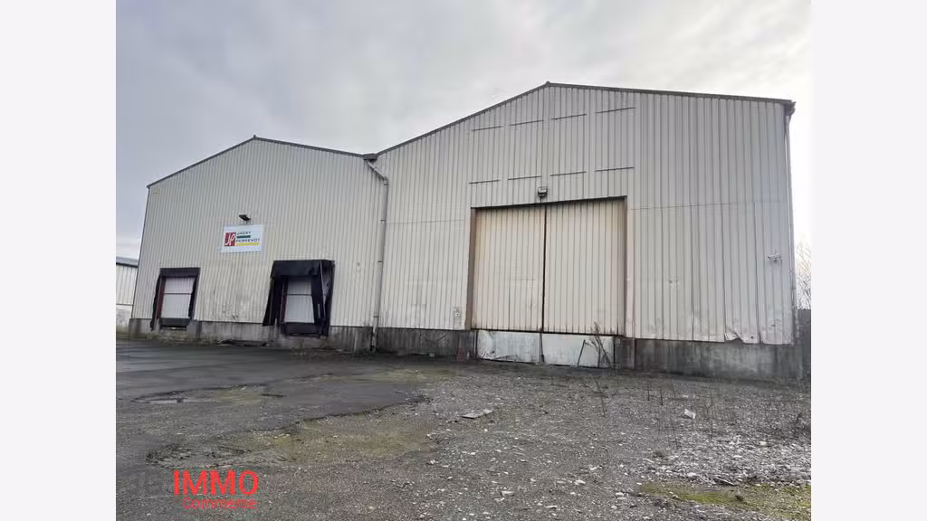 A louer entrepôt 1750m² à Gauchy Saint-Quentin Sud