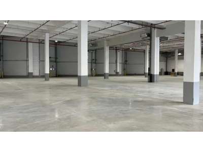 Location Locaux d'activités - Entrepôts à Gennevilliers
