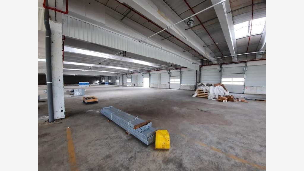 À Louer entrepôt 3400m² divisible ZI Gennevilliers