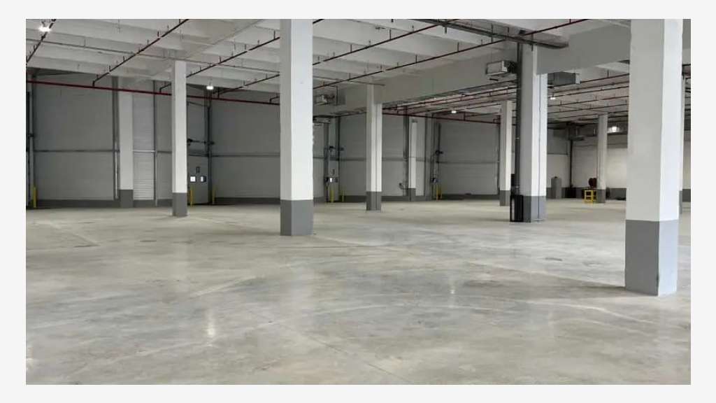 À Louer entrepôt 3400m² divisibles à Gennevilliers