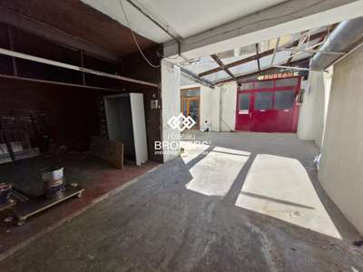 Entrepôt à louer quartier du Plateau à Gentilly