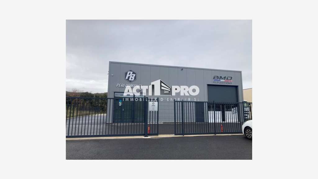 A louer entrepôt 290m² divisible à Ille-sur-Têt