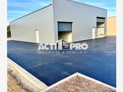 A louer entrepôt 290m² divisible à Ille-sur-Têt
