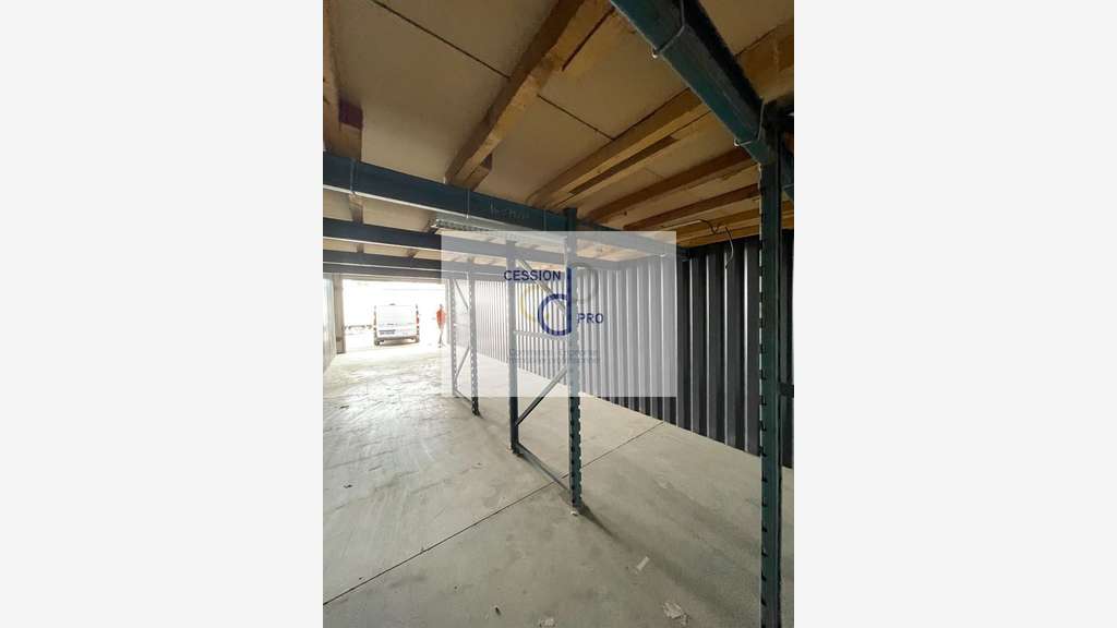 A louer entrepôt industriel 72m² Gare TGV Manduel