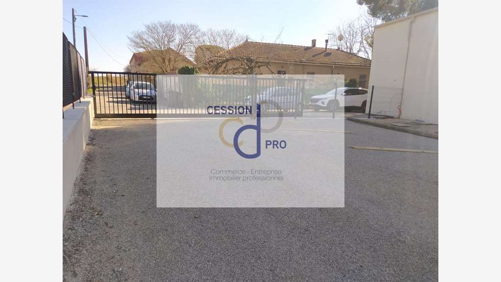 A louer entrepôt industriel 72m² Gare TGV Manduel
