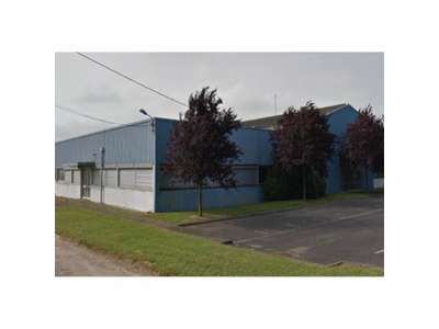 Location Locaux d'activités - Entrepôts à La Ville-aux-Clercs