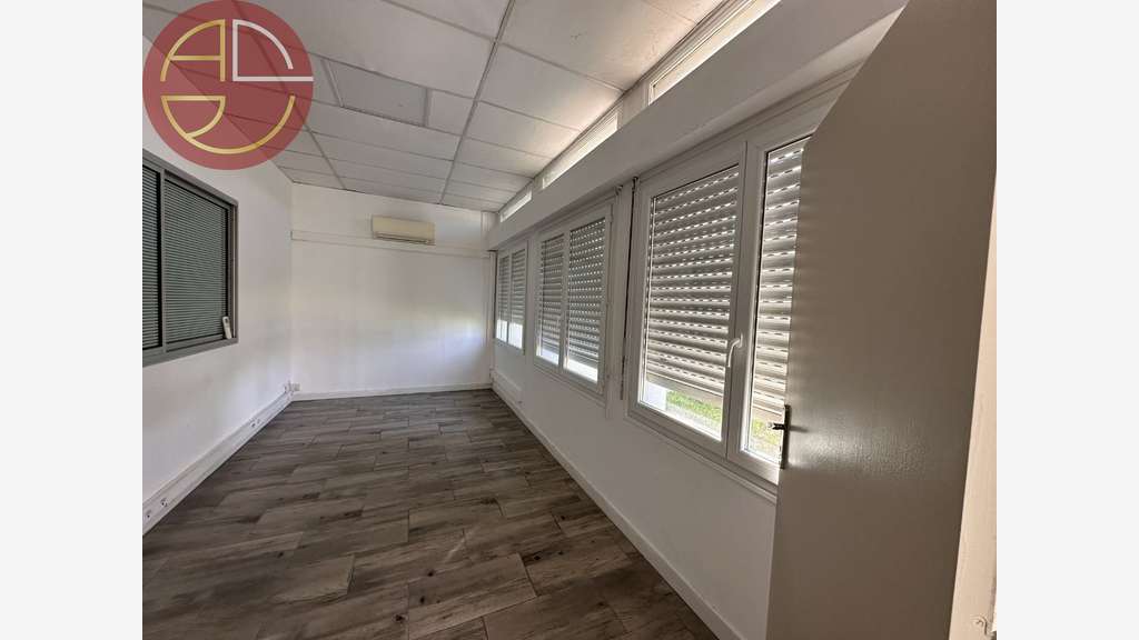 A louer entrepôt 300m² à L'Union Toulouse Nord-Est