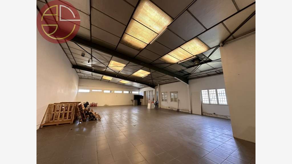 A louer entrepôt 300m² à L'Union Toulouse Nord-Est