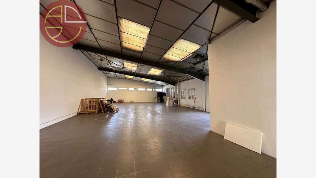 A louer entrepôt 300m² à L'Union Toulouse Nord-Est