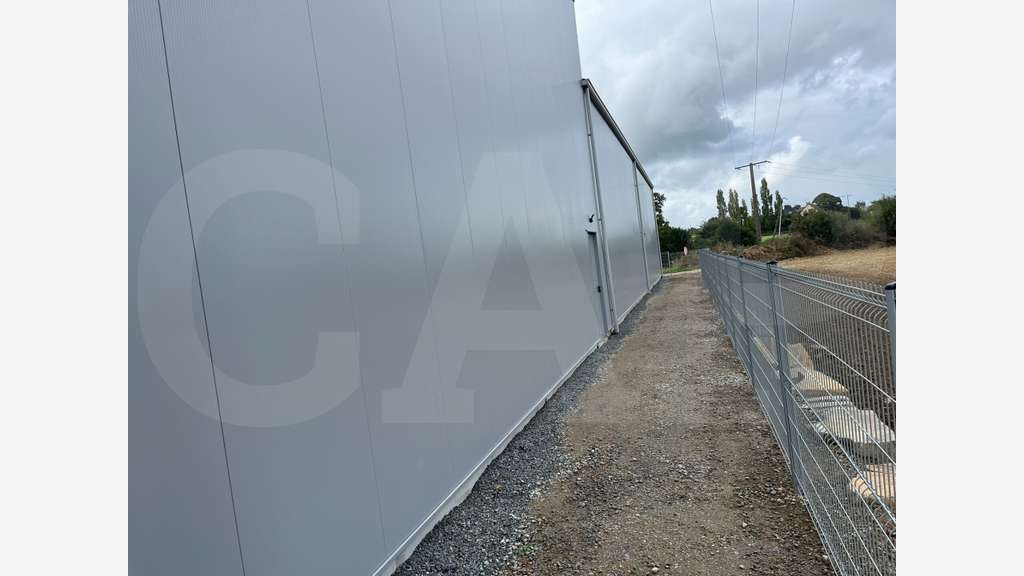 A louer entrepôt 747m² à Lamballe
