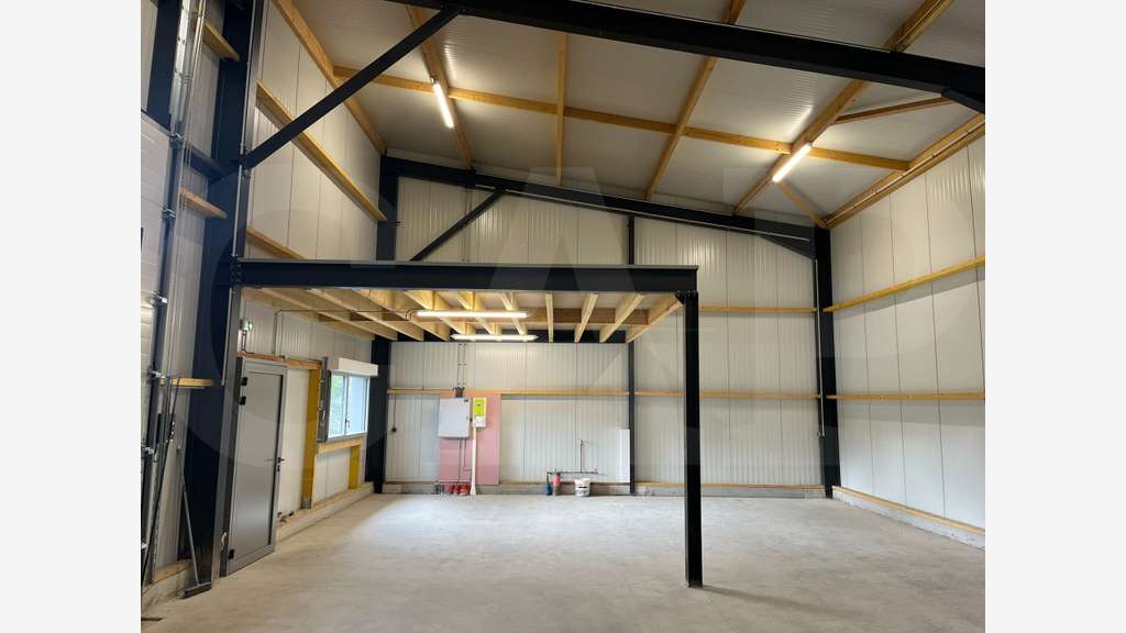 A louer local d'activité 198m² à Lamballe