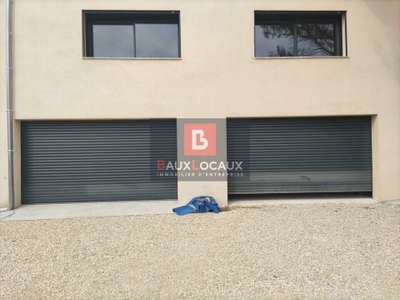 A louer entrepôt 100m² en zone à Lambesc