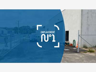 Entrepôt 200m² à louer à 15 min de Pont-du-Château