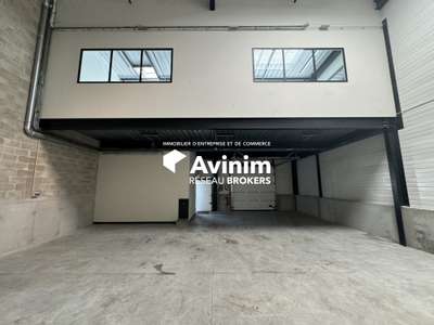 A louer local activité 226m² Les Pavillons ss Bois