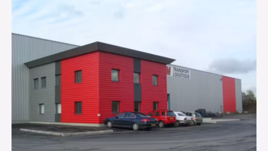 À louer entrepôt 1 616m² à Liévin proche de Lens