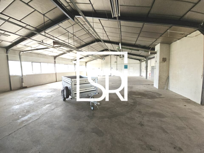 Location Locaux d'activités - Entrepôts à Puy-Guillaume