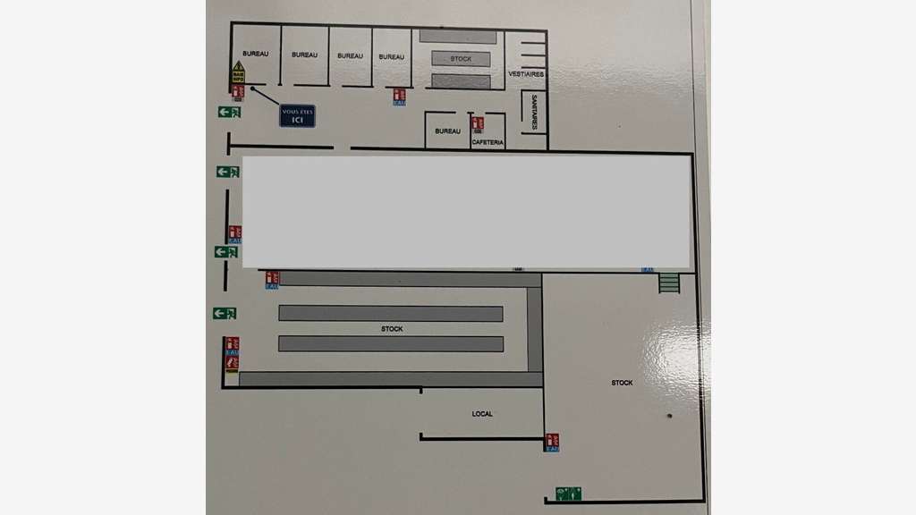Loue local industriel 1182m² + parking Gros Morne