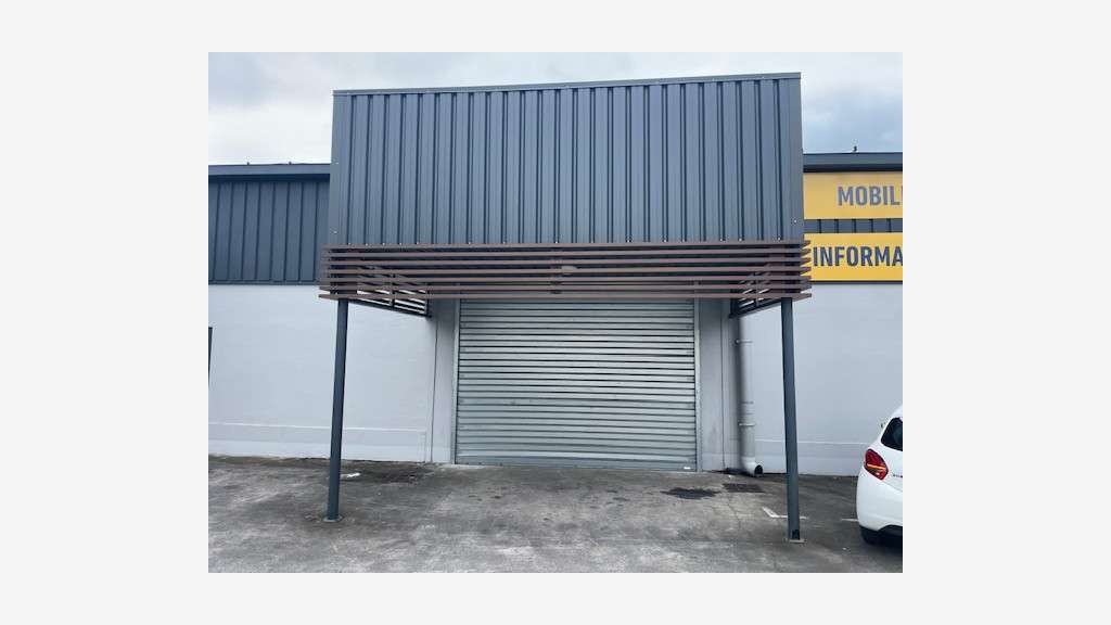 Loue local industriel de 381m² à Pointe à Pitre