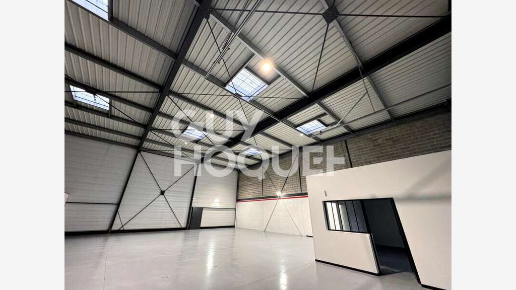 A louer entrepôt 396m² à Cambronne-lès-Ribécourt