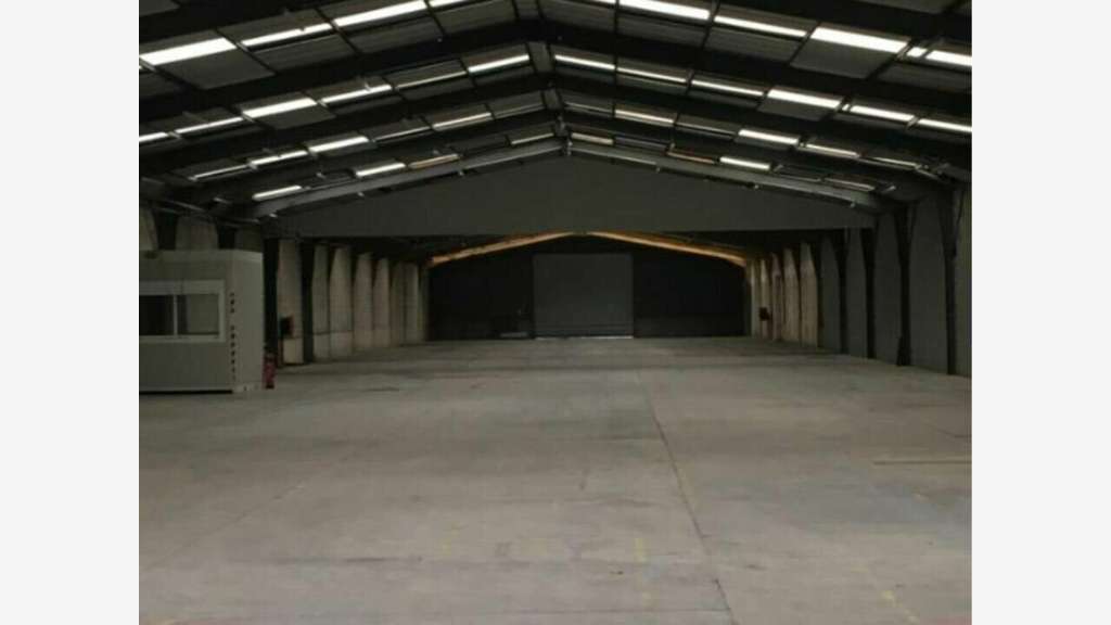 A louer bâtiment logistique 1865m² à Montbéliard