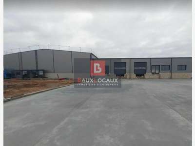 A louer entrepôt logistique neuf 3000m² à Nîmes