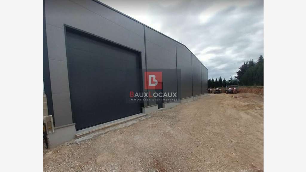 A louer entrepôt logistique neuf 3000m² à Nîmes