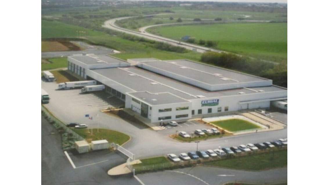 A louer entrepôt logistique 5267m² secteur Niort