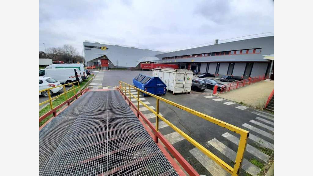 À Louer entrepôt logistique 10531m² Gennevilliers 