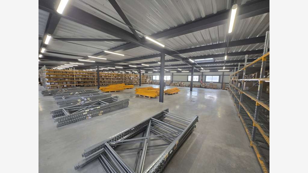 A louer entrepôt logistique 1148m² à La garde