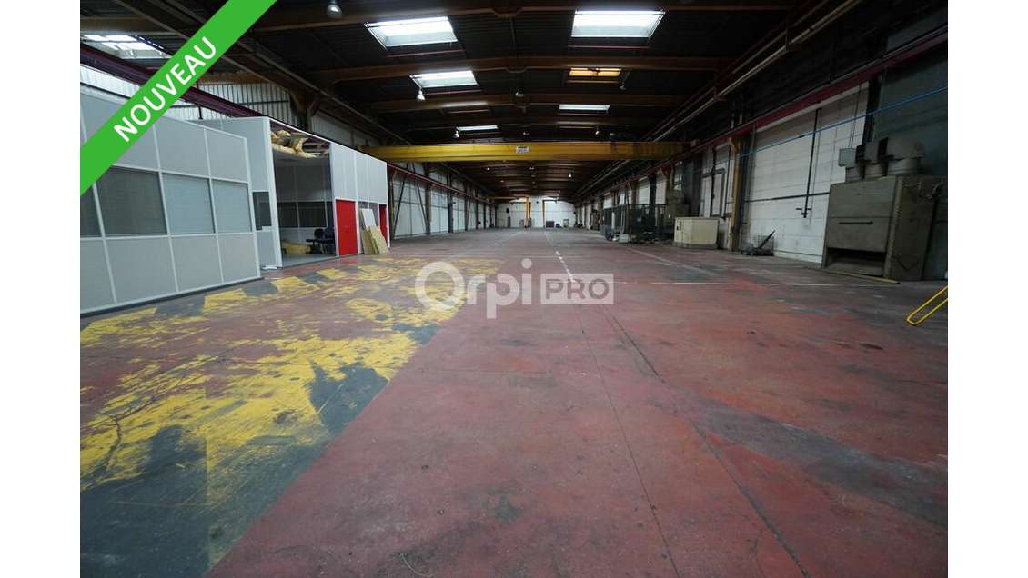 A louer entrepôt logistique 3000m² à Longvic