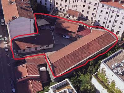 Entrepôt bureaux terrain clos prox tram T2 Lyon 7e