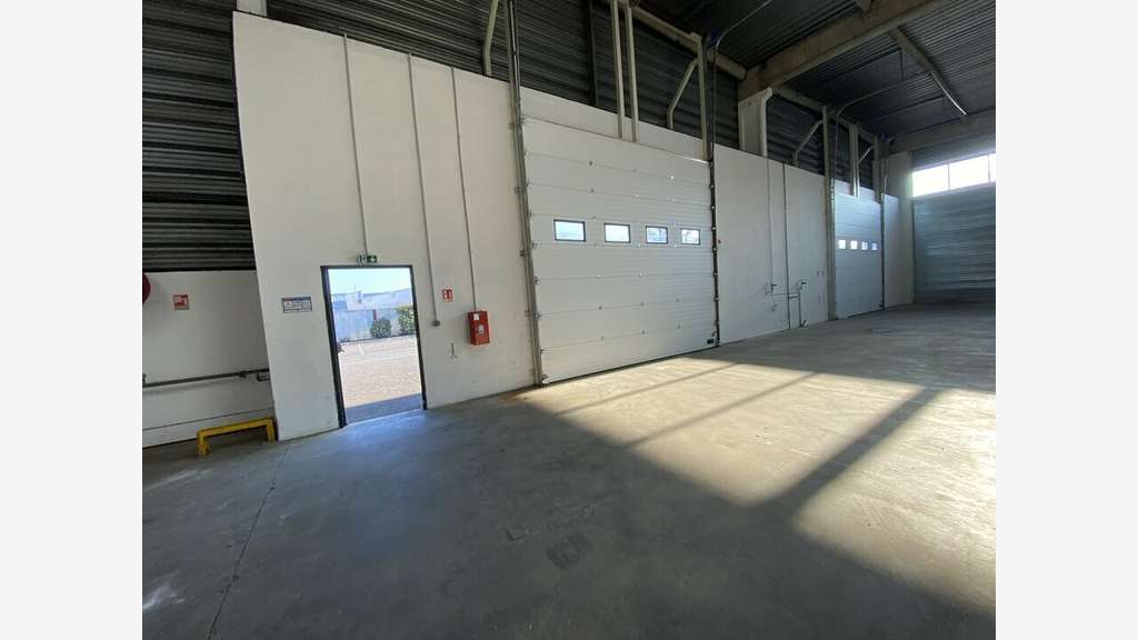 Location entrepôt 1000m² à Montauban Nord