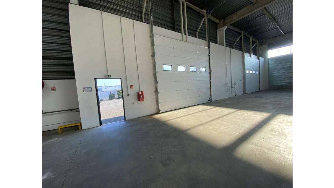 Location entrepôt 1000m² à Montauban Nord