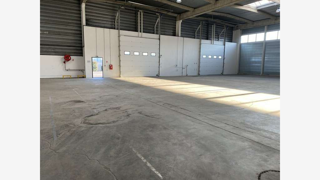 Location entrepôt 1000m² à Montauban Nord