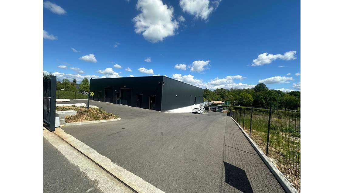 A louer local d'activité 280m² ZA Montussan N89