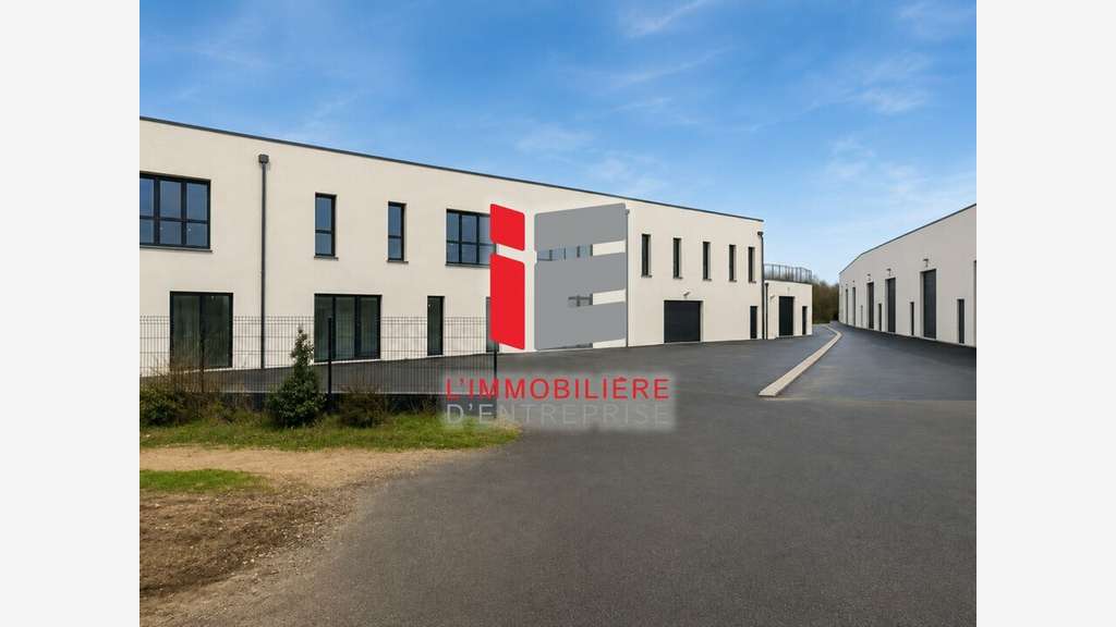 A louer entrepôt 100m² ZAC proche rocade de Rennes