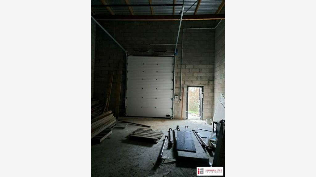 A louer entrepôt 88m² à Noyal-Châtillon-sur-Seiche
