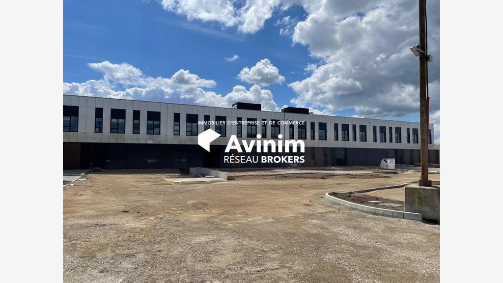 A louer entrepôt avec bureaux 5354m² Garonor 94