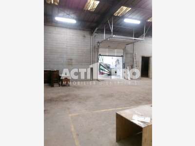 A louer entrepôt 450m² à Perpignan Saint Charles