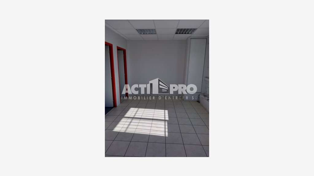 À louer entrepôt 50m² à Perpignan Polygone Nord