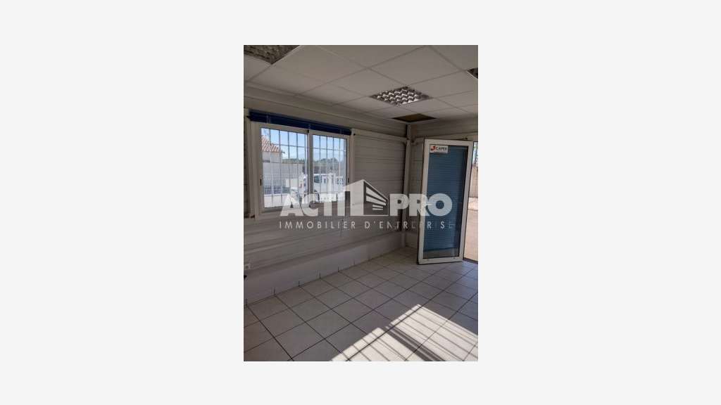À louer entrepôt 50m² à Perpignan Polygone Nord