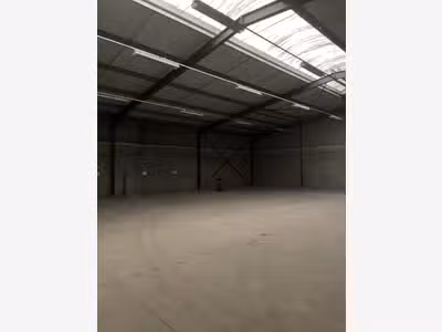 Entrepôt 285m² à louer 1300 € par mois Poitiers  