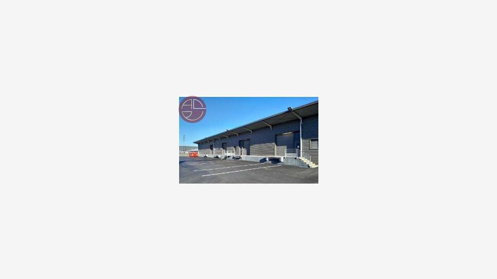 Location entrepôt 577m² à Portet sur Garonne
