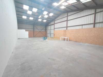 A louer entrepôt 192m² proche grands axes àQuimper