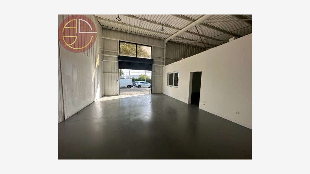 A louer entrepôt 507m² axe passant à Saint-Jory